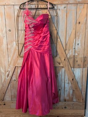 Flirt Maggie Sottero Size 8 Pink Prom Dress.  So Pretty